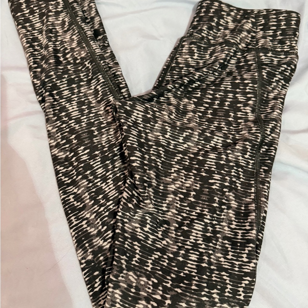 The North Face Black and Gray Patterned Leggings